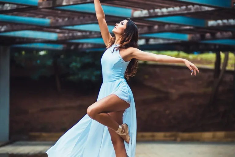 Jak rozciągnąć sukienkę z wiskozy? Poznaj 5 skutecznych trików!